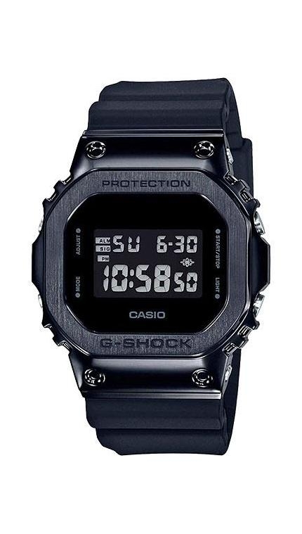 Часы Casio GM-5600B-1D